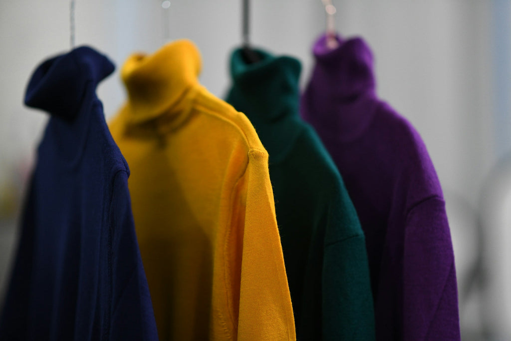 How to Wear a Men's Turtleneck?