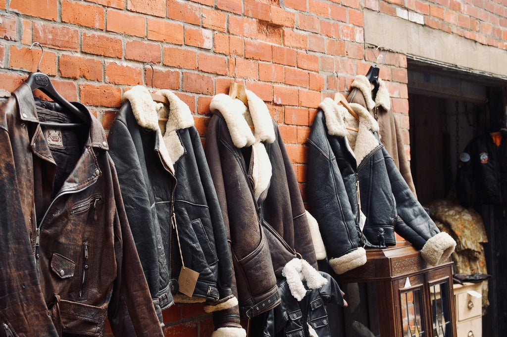 Vintage vs. Retro: What’s The Difference?